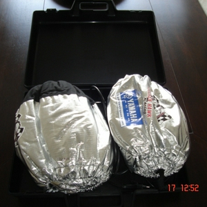 Chicken Hawk bandenwarmers