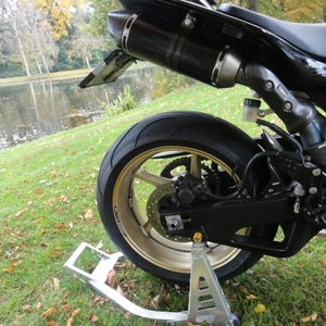 R1 2010